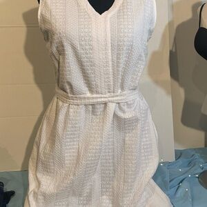 Liz Claiborne White Sleeveless V-Neck Sundress